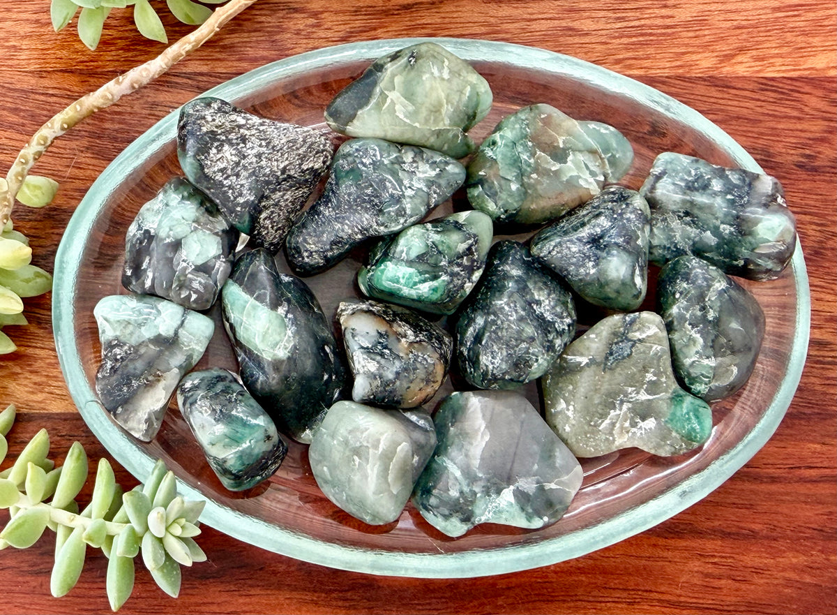 Emerald Tumbled Stone